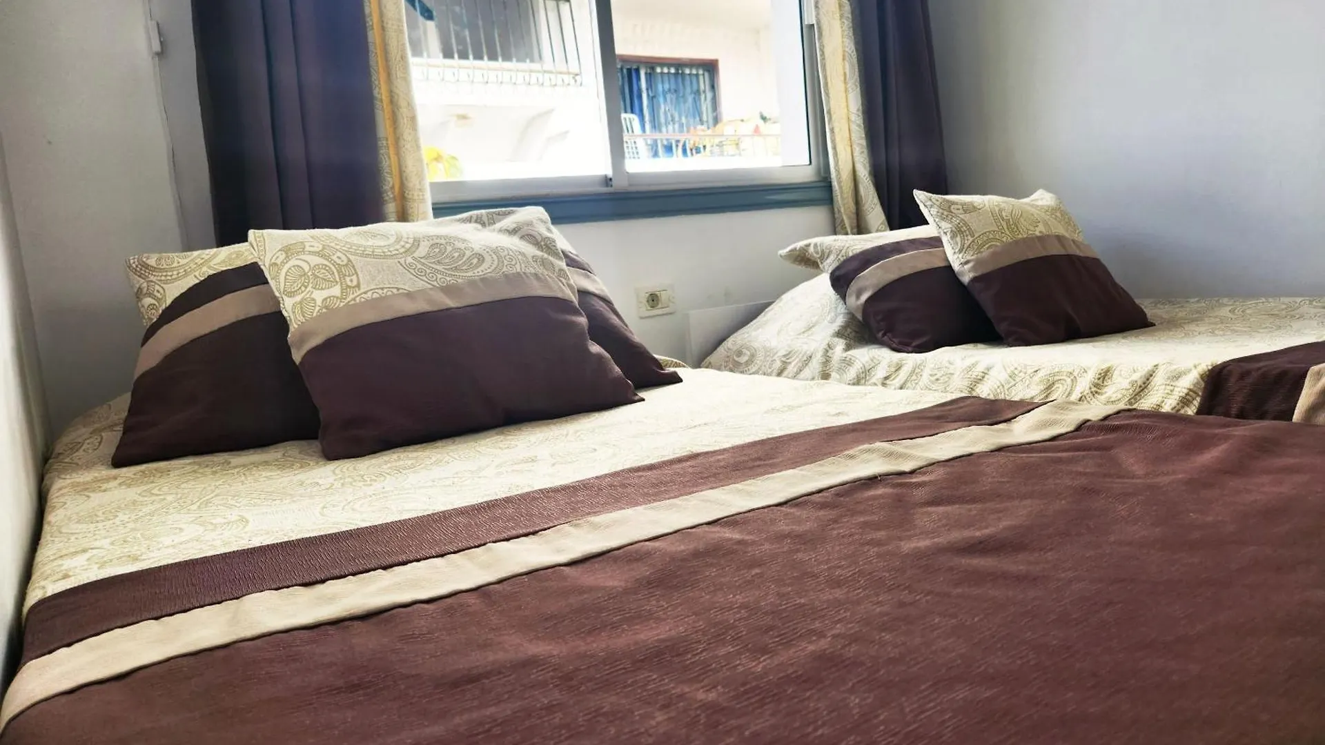 3 Bedroom Pool Front Bungalow In Costa Adeje 0*, Costa Adeje (Tenerife)